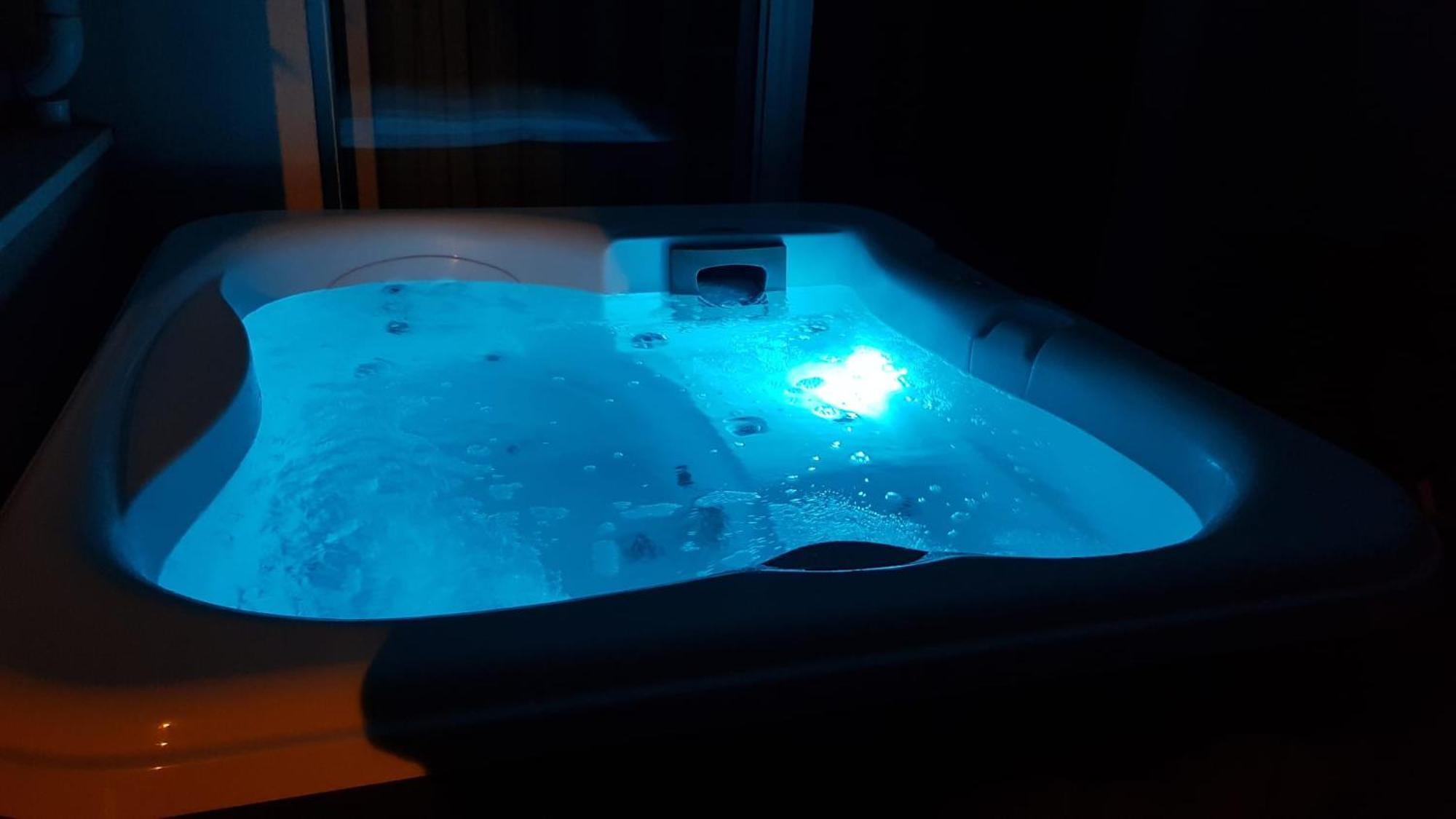 Salvia Apartment With Private Jacuzzi 斯普利特 外观 照片
